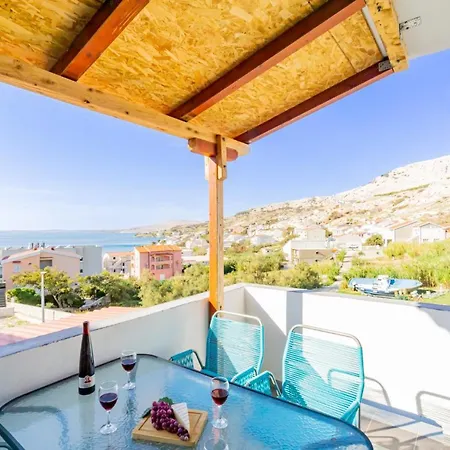 Appartamento Kob Orog Good Location With Sea Views And Modern Decor Metajna Esterno foto