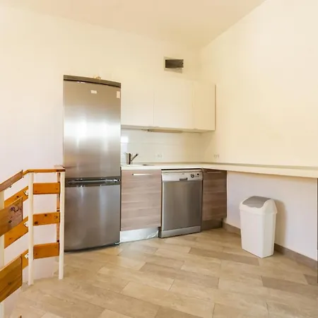 Appartamento Kob Orog Good Location With Sea Views And Modern Decor Metajna Esterno foto