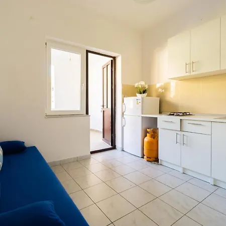 Appartamento Kob Orog Good Location With Sea Views And Modern Decor Metajna Esterno foto