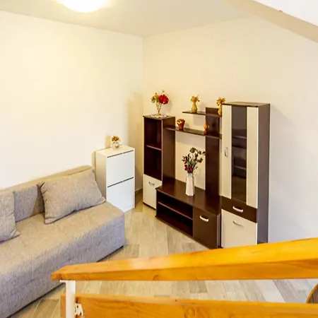 Appartamento Kob Orog Good Location With Sea Views And Modern Decor Metajna Esterno foto
